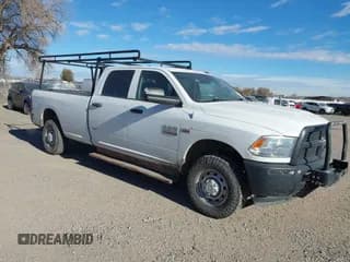 ✅ 2013 Ram 2500 Tradesman • VIN: 3C6TR5HT1DG568930 • Lot: 43617779. Wystawiony na IAAI z przebiegiem 270 823 mil. Bezpłatny archiwum sprzedaży aukcyjnych z USA i szczegółowy raport historii pojazdu na DreamBid. Zdjęcie 1.
