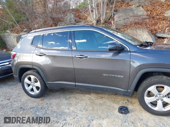 ✅ 2021 Jeep Compass Latitude • VIN: 3C4NJDBB5MT547900 • Lot: 43616397. Wystawiony na IAAI z przebiegiem 65 671 mil. Bezpłatny archiwum sprzedaży aukcyjnych z USA i szczegółowy raport historii pojazdu na DreamBid. Zdjęcie 13.
