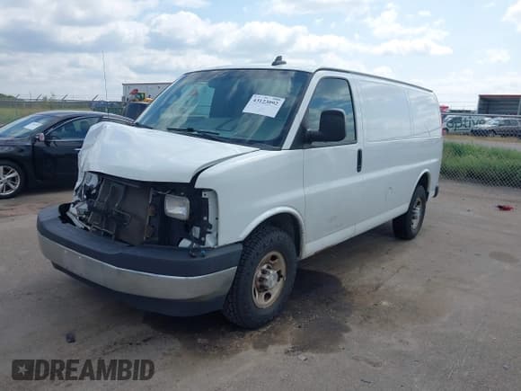 ✅ 2017 Chevrolet Express Cargo • VIN: 1GCWGAFG8H1123017 • Лот: 43123092. Опубликован ранее на IAAI с пробегом 213 109 миль. Бесплатный доступ к архиву аукционных продаж из США и подробный отчёт об истории автомобиля на DreamBid. Изображение 17.
