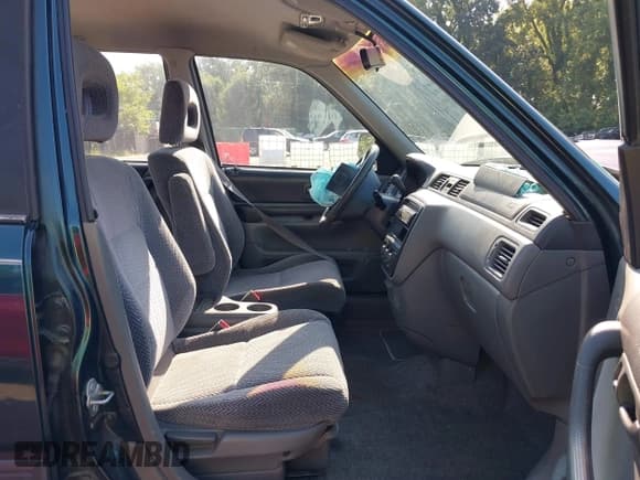 ✅ 1998 Honda CR-V LX • VIN: JHLRD2846WC011738 • Lot: 42944688. Wystawiony na IAAI z przebiegiem 198 208 mil. Bezpłatny archiwum sprzedaży aukcyjnych z USA i szczegółowy raport historii pojazdu na DreamBid. Zdjęcie 5.