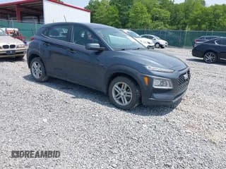 ✅ 2018 Hyundai Kona SE • VIN: KM8K1CAA5JU152487 • Лот: 42389323. Опубликован ранее на IAAI с пробегом 52 437 миль. Бесплатный доступ к архиву аукционных продаж из США и подробный отчёт об истории автомобиля на DreamBid. Изображение 1.