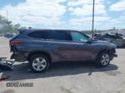 ✅ 2022 Toyota Highlander L • VIN: 5TDCZRAH4NS543318 • Lot: 42153681. Listed on IAAI with 56,196 mi. Free auction sales archive from the USA and detailed vehicle history report at DreamBid. Image 13.