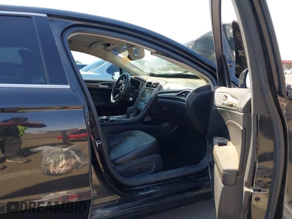 ✅ 2013 Ford Fusion SE Luxury • VIN: 3FA6P0PU5DR235584 • Лот: 43065900. Опубликован ранее на IAAI с пробегом 212 583 миль. Бесплатный доступ к архиву аукционных продаж из США и подробный отчёт об истории автомобиля на DreamBid. Изображение 5.