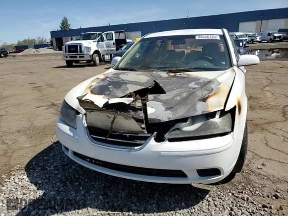 2010 Hyundai Sonata GLS с VIN 5NPET4AC9AH588532, выставлен на аукционе Copart как лот 71442605 с пробегом Не указан миль и На запчасти • Non repairable. История ставок и продаж доступна на DreamBid. Изображение 13.