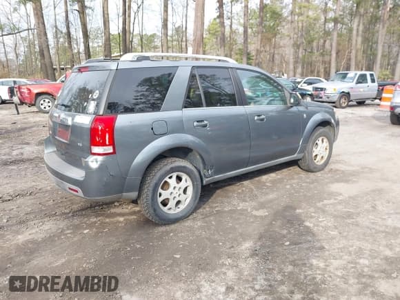 ✅ 2006 Saturn VUE • VIN: 5GZCZ53436S870433 • Lot: 41675766. Wystawiony na IAAI z przebiegiem 163 330 mil. Bezpłatny archiwum sprzedaży aukcyjnych z USA i szczegółowy raport historii pojazdu na DreamBid. Zdjęcie 4.