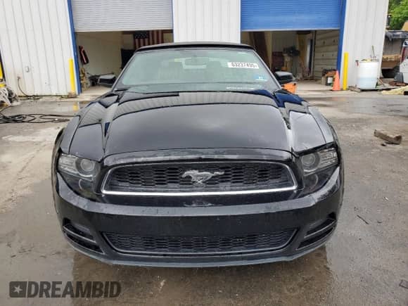 2014 Ford Mustang V6 с VIN 1ZVBP8EM1E5308185, выставлен на аукционе Copart как лот 63237495 с пробегом 96 600 миль миль и Списание • Salvage title. История ставок и продаж доступна на DreamBid. Изображение 5.