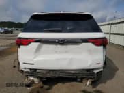 ✅ 2022 Chevrolet Traverse RS • VIN: 1GNERJKW9NJ187685 • Lot: 55070595. Wystawiony na Copart z przebiegiem 56 857 mil. Bezpłatny archiwum sprzedaży aukcyjnych z USA i szczegółowy raport historii pojazdu na DreamBid. Zdjęcie 6.