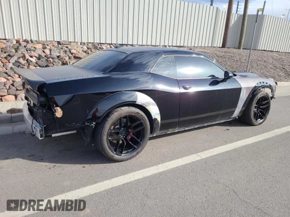 ✅ 2021 Dodge Challenger SRT Hellcat Redeye Widebody • VIN: 2C3CDZL99MH529632 • Lot: 40933984. Wystawiony na Copart z przebiegiem 27 305 mil. Bezpłatny archiwum sprzedaży aukcyjnych z USA i szczegółowy raport historii pojazdu na DreamBid. Zdjęcie 3.