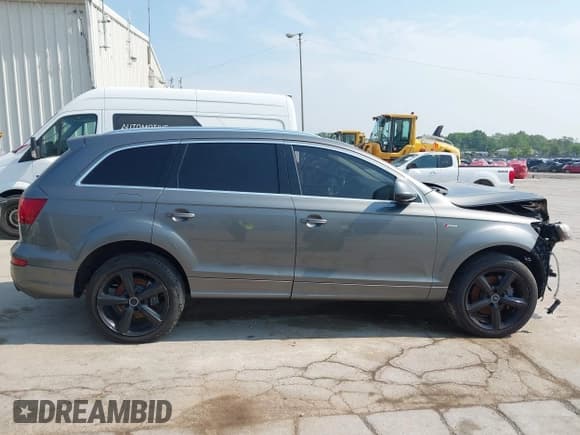 ✅ 2014 Audi Q7 S line Prestige • VIN: WA1DGAFE2ED015034 • Лот: 42443990. Опубликован ранее на IAAI с пробегом 51 612 миль. Бесплатный доступ к архиву аукционных продаж из США и подробный отчёт об истории автомобиля на DreamBid. Изображение 14.