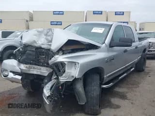 ✅ 2007 Dodge 2500 SLT • VIN: 3D7KS29C17G702058 • Lot: 43417366. Wystawiony na IAAI z przebiegiem 235 427 mil. Bezpłatny archiwum sprzedaży aukcyjnych z USA i szczegółowy raport historii pojazdu na DreamBid. Zdjęcie 2.