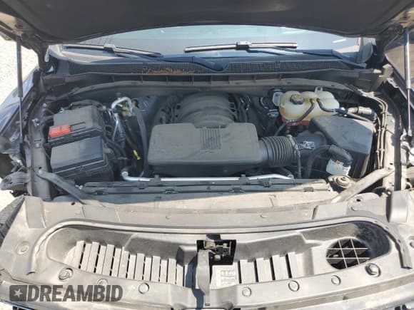 ✅ 2022 Chevrolet Suburban LT • VIN: 1GNSCCKDXNR318879 • Lot: 66185884. Wystawiony na Copart z przebiegiem 29 885 mil. Bezpłatny archiwum sprzedaży aukcyjnych z USA i szczegółowy raport historii pojazdu na DreamBid. Zdjęcie 13.