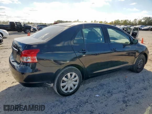 ✅ 2010 Toyota Yaris • VIN: JTDBT4K32A1397043 • Lot: 93121895. Wystawiony na Copart z przebiegiem Nie podano. Bezpłatny archiwum sprzedaży aukcyjnych z USA i szczegółowy raport historii pojazdu na DreamBid. Zdjęcie 3.