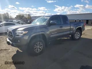✅ 2017 Toyota Tacoma SR5 • VIN: 5TFSZ5AN2HX121850 • Лот: 90888205. Опубликован ранее на Copart с пробегом 47 229 миль. Бесплатный доступ к архиву аукционных продаж из США и подробный отчёт об истории автомобиля на DreamBid. Изображение 1.