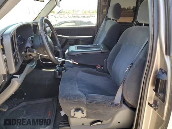 2001 Chevrolet Silverado 1500 LT z VIN 2GCEC19T711353292, wystawiony jako Copart lot #67295735 z przebiegiem Nie podano mil oraz Szkoda całkowita • Salvage title. Historia ofert i sprzedaży dostępna na DreamBid. Obrazek 7.