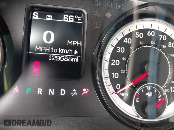 ✅ 2018 Ram 1500 Express • VIN: 1C6RR7KG7JS323426 • Lot: 43790801. Wystawiony na IAAI z przebiegiem 129 588 mil. Bezpłatny archiwum sprzedaży aukcyjnych z USA i szczegółowy raport historii pojazdu na DreamBid. Zdjęcie 7.