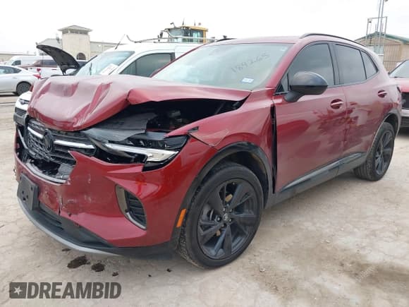 ✅ 2023 Buick Envision Essence • VIN: LRBFZPR4XPD184265 • Lot: 42293772. Wystawiony na IAAI z przebiegiem 36 535 mil. Bezpłatny archiwum sprzedaży aukcyjnych z USA i szczegółowy raport historii pojazdu na DreamBid. Zdjęcie 17.