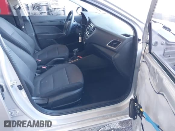 ✅ 2019 Hyundai Accent SE • VIN: 3KPC24A34KE088438 • Лот: 41796440. Опубликован ранее на IAAI с пробегом 73 289 миль. Бесплатный доступ к архиву аукционных продаж из США и подробный отчёт об истории автомобиля на DreamBid. Изображение 5.
