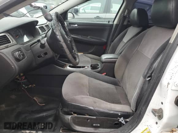 2016 Chevrolet Impala Police Police z VIN 2G1WD5E34G1103024, wystawiony jako Copart lot #52878615 z przebiegiem Nie podano mil oraz Szkoda całkowita • Salvage title. Historia ofert i sprzedaży dostępna na DreamBid. Obrazek 7.