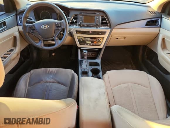 ✅ 2015 Hyundai Sonata SE • VIN: 5NPE24AF0FH026930 • Лот: 91712655. Опубликован ранее на Copart с пробегом Не указан. Бесплатный доступ к архиву аукционных продаж из США и подробный отчёт об истории автомобиля на DreamBid. Изображение 8.