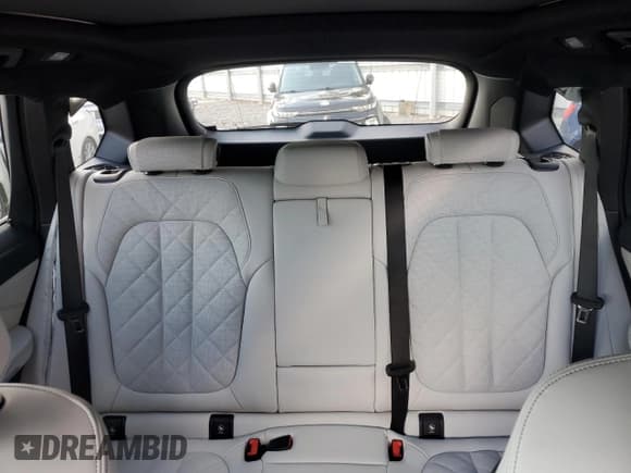 ✅ 2025 BMW X5 sDrive40i • VIN: 5UX13EU04S9Y83939 • Lot: 92990025. Wystawiony na Copart z przebiegiem Nie podano. Bezpłatny archiwum sprzedaży aukcyjnych z USA i szczegółowy raport historii pojazdu na DreamBid. Zdjęcie 10.