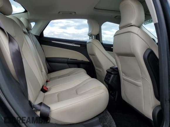 ✅ 2016 Ford Fusion Titanium • VIN: 3FA6P0SU4GR154975 • Lot: 81685895. Listed on Copart with 84,019 mi. Free auction sales archive from the USA and detailed vehicle history report at DreamBid. Image 10.