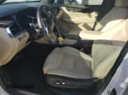 ✅ 2017 Cadillac XT5 FWD • VIN: 1GYKNARSXHZ217318 • Lot: 82687975. Wystawiony na Copart z przebiegiem 96 438 mil. Bezpłatny archiwum sprzedaży aukcyjnych z USA i szczegółowy raport historii pojazdu na DreamBid. Zdjęcie 7.