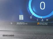 ✅ 2021 Ford Explorer Platinum • VIN: 1FM5K8HC7MGC28101 • Lot: 42126938. Wystawiony na IAAI z przebiegiem 20 257 mil. Bezpłatny archiwum sprzedaży aukcyjnych z USA i szczegółowy raport historii pojazdu na DreamBid. Zdjęcie 16.