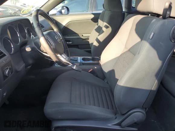 ✅ 2011 Dodge Challenger • VIN: 2B3CJ4DG6BH542907 • Lot: 70485444. Wystawiony na Copart z przebiegiem 123 440 mil. Bezpłatny archiwum sprzedaży aukcyjnych z USA i szczegółowy raport historii pojazdu na DreamBid. Zdjęcie 7.