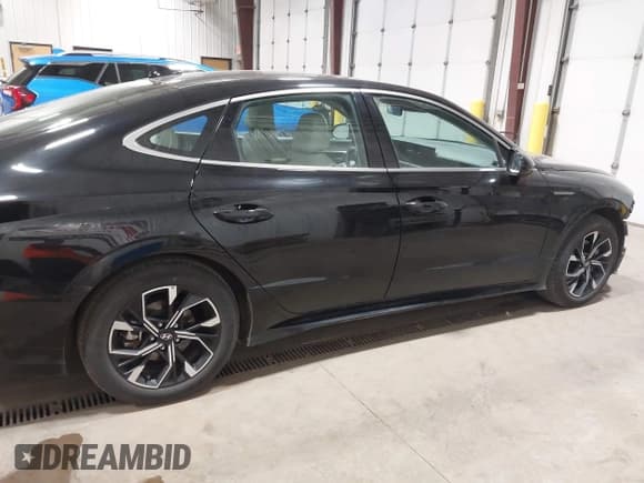 ✅ 2025 Hyundai Sonata SEL • VIN: KMHL64JA1SA470864 • Лот: 43653458. Опубликован ранее на IAAI с пробегом 15 556 миль. Бесплатный доступ к архиву аукционных продаж из США и подробный отчёт об истории автомобиля на DreamBid. Изображение 14.