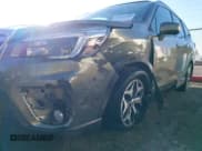 ✅ 2021 Subaru Forester Premium • VIN: JF2SKAFC8MH590290 • Lot: 43392304. Wystawiony na IAAI z przebiegiem 46 925 mil. Bezpłatny archiwum sprzedaży aukcyjnych z USA i szczegółowy raport historii pojazdu na DreamBid. Zdjęcie 6.