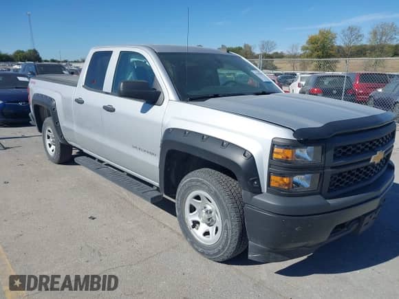2015 Chevrolet Silverado 1500 Work Truck z VIN 1GCVKPEH5FZ264715, wystawiony jako IAAI lot #43439306 z przebiegiem 88 421 mil mil oraz . Historia ofert i sprzedaży dostępna na DreamBid. Obrazek 1.