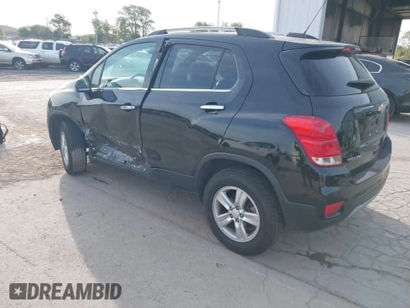 ✅ 2020 Chevrolet Trax LT • VIN: KL7CJPSBXLB044126 • Lot: 43350705. Wystawiony na IAAI z przebiegiem 111 439 mil. Bezpłatny archiwum sprzedaży aukcyjnych z USA i szczegółowy raport historii pojazdu na DreamBid. Zdjęcie 3.