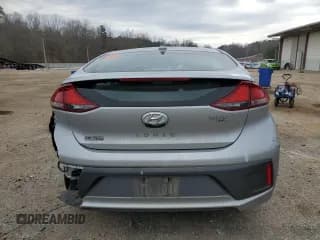 ✅ 2020 Hyundai Ioniq Blue • VIN: KMHC65LC1LU210839 • Lot: 46626885. Wystawiony na Copart z przebiegiem 122 866 mil. Bezpłatny archiwum sprzedaży aukcyjnych z USA i szczegółowy raport historii pojazdu na DreamBid. Zdjęcie 6.