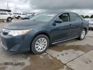 2013 Toyota Camry L with VIN 4T4BF1FK8DR275041, listed as a Copart auction lot 60847165 with 142,751 mi miles and Clean title. Bid and sale history available at DreamBid. Image 1.