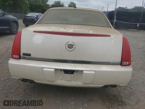 ✅ 2007 Cadillac DTS Luxury II • VIN: 1G6KD57Y47U220351 • Lot: 68353075. Listed on Copart with 50,455 mi. Free auction sales archive from the USA and detailed vehicle history report at DreamBid. Image 6.