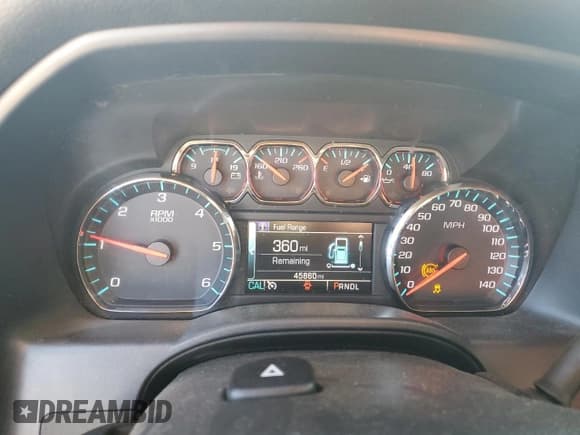 ✅ 2018 Chevrolet Silverado 1500 LT • VIN: 3GCPCREC6JG517491 • Lot: 83764825. Wystawiony na Copart z przebiegiem 45 860 mil. Bezpłatny archiwum sprzedaży aukcyjnych z USA i szczegółowy raport historii pojazdu na DreamBid. Zdjęcie 9.