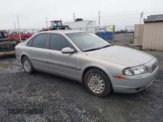 ✅ 2000 Volvo S80 • VIN: YV1TS94D0Y1100186 • Lot: 41350043. Listed on IAAI with 126,891 mi. Free auction sales archive from the USA and detailed vehicle history report at DreamBid. Image 1.
