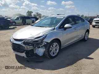 ✅ 2019 Chevrolet Cruze LT • VIN: 1G1BE5SM5K7116630 • Lot: 53158933. Listed on Copart with 47,087 mi. Free auction sales archive from the USA and detailed vehicle history report at DreamBid. Image 1.