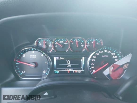 ✅ 2018 Chevrolet Silverado 1500 LT • VIN: 3GCUKREC4JG611312 • Лот: 43121610. Опубликован ранее на IAAI с пробегом 32 147 миль. Бесплатный доступ к архиву аукционных продаж из США и подробный отчёт об истории автомобиля на DreamBid. Изображение 15.