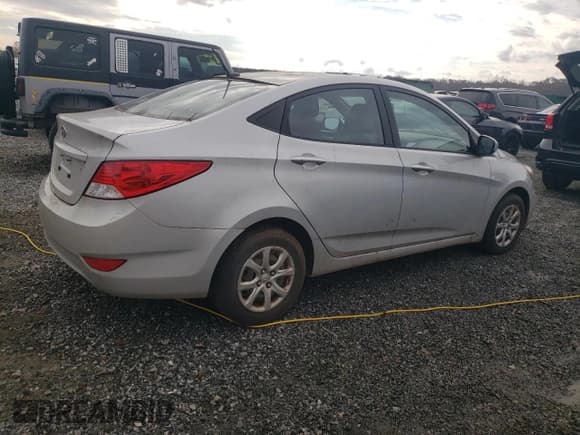 ✅ 2012 Hyundai Accent GLS • VIN: KMHCT4AE6CU248882 • Лот: 82717254. Опубликован ранее на Copart с пробегом 139 077 миль. Бесплатный доступ к архиву аукционных продаж из США и подробный отчёт об истории автомобиля на DreamBid. Изображение 3.