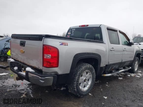 ✅ 2010 Chevrolet Silverado 1500 LT • VIN: 3GCRKSE37AG243379 • Lot: 43669964. Listed on IAAI with 118,192 mi. Free auction sales archive from the USA and detailed vehicle history report at DreamBid. Image 6.