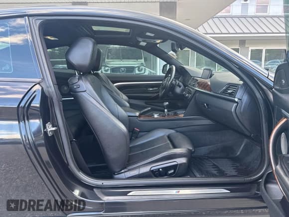 ✅ 2014 BMW 4 Series 435i xDrive • VIN: WBA3R5C50EF784642 • Лот: 42238764. Опубликован ранее на IAAI с пробегом 80 550 миль. Бесплатный доступ к архиву аукционных продаж из США и подробный отчёт об истории автомобиля на DreamBid. Изображение 5.