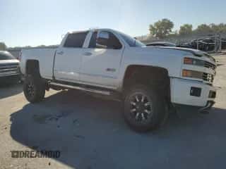 2017 Chevrolet Silverado 3500HD LTZ с VIN 1GC4K0EY8HF108983, выставлен на аукционе Copart как лот 73534014 с пробегом 121 390 миль миль и Списание • Salvage title. История ставок и продаж доступна на DreamBid. Изображение 4.