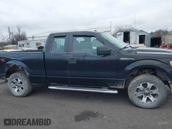 ✅ 2013 Ford F-150 XL • VIN: 1FTFX1EF6DKF24059 • Lot: 43727778. Wystawiony na IAAI z przebiegiem 178 836 mil. Bezpłatny archiwum sprzedaży aukcyjnych z USA i szczegółowy raport historii pojazdu na DreamBid. Zdjęcie 6.