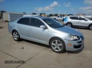 ✅ 2010 Volkswagen Jetta Limited Edition • VIN: 3VWRX7AJ4AM009427 • Lot: 61630225. Listed on Copart with 206,090 mi. Free auction sales archive from the USA and detailed vehicle history report at DreamBid. Image 4.