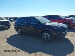 ✅ 2023 Toyota Highlander L • VIN: 5TDKDRAH5PS034657 • Lot: 43665035. Listed on IAAI with 26,943 mi. Free auction sales archive from the USA and detailed vehicle history report at DreamBid. Image 1.