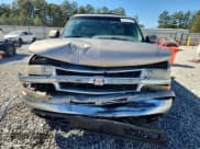 ✅ 2000 Chevrolet Suburban LS • VIN: 3GNEC16T0YG149608 • Lot: 86701705. Listed on Copart with 217,178 mi. Free auction sales archive from the USA and detailed vehicle history report at DreamBid. Image 5.