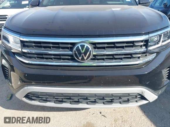 ✅ 2022 Volkswagen Atlas SE • VIN: 1V2KC2CA5NC205401 • Lot: 43392390. Listed on IAAI with 52,497 mi. Free auction sales archive from the USA and detailed vehicle history report at DreamBid. Image 12.