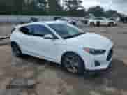 2019 Hyundai Veloster 2.0 z VIN KMHTG6AFXKU015613, wystawiony jako Copart lot #54073665 z przebiegiem 94 066 mil mil oraz Szkoda całkowita • Salvage title. Historia ofert i sprzedaży dostępna na DreamBid. Obrazek 4.