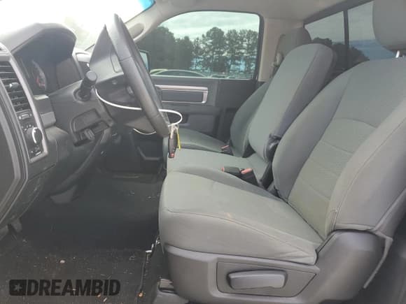 ✅ 2018 Ram 1500 Tradesman • VIN: 3C6JR6DT6JG202797 • Лот: 84656795. Опубликован ранее на Copart с пробегом 52 004 миль. Бесплатный доступ к архиву аукционных продаж из США и подробный отчёт об истории автомобиля на DreamBid. Изображение 7.